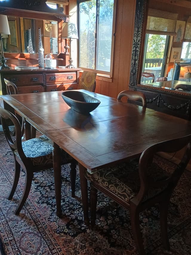 Free Antique Dining Room Table
