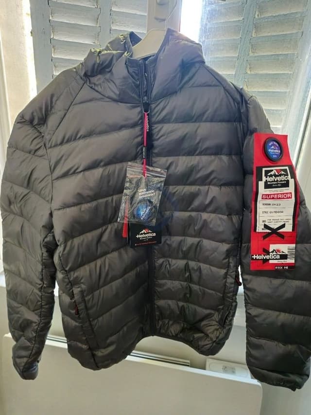 Doudoune légère helvetica mountain pioneers neuve avec étiquettes taille S