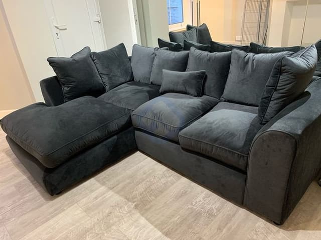 Modern 4 Seater Sofa - L shape