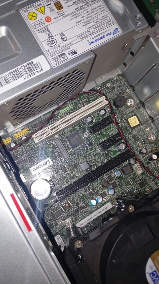 computador thinkcentre m75s-1 com Ryzen 5