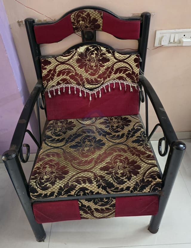 3 seater Sofa & 2 sofa chair