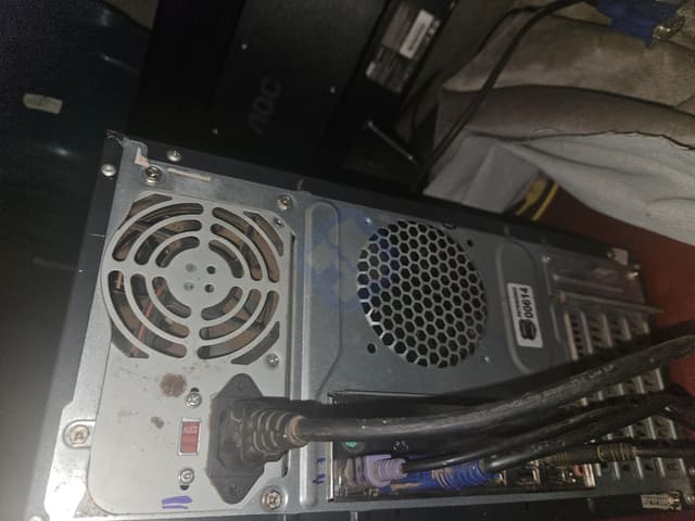 Computador de mesa completo