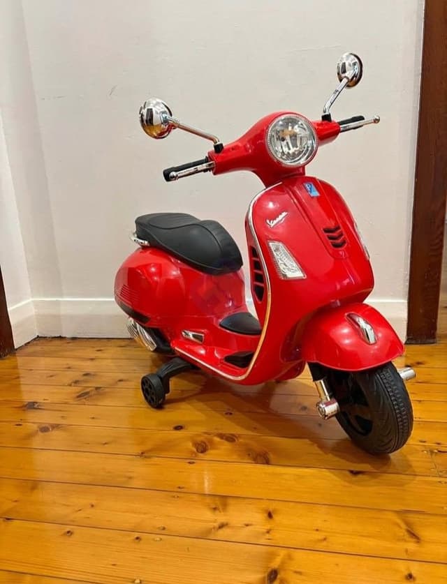 Kids Vespa