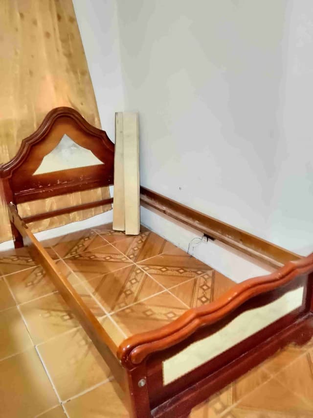 Cama de madera