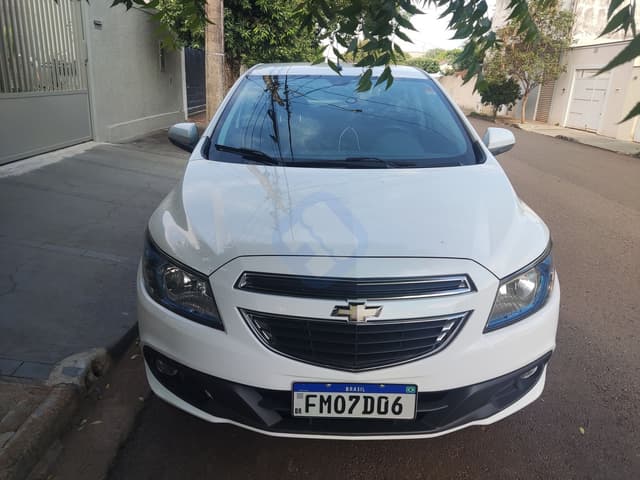 Vendo Onix LTZ 1.4, 8V, Flex, manual, Power Mec 4P