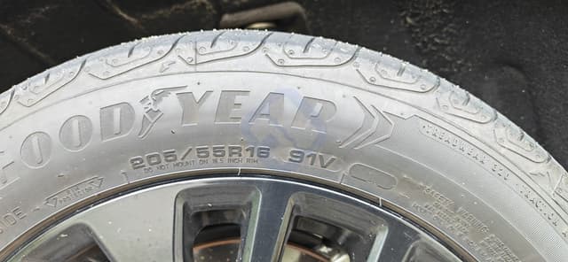 Tayar second hand 205/55R16